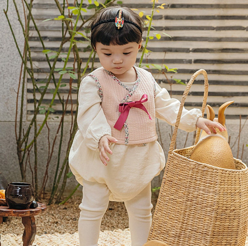 Skyler Traditional Korean Everyday Wear Daily Cotton Hanbok for Babies